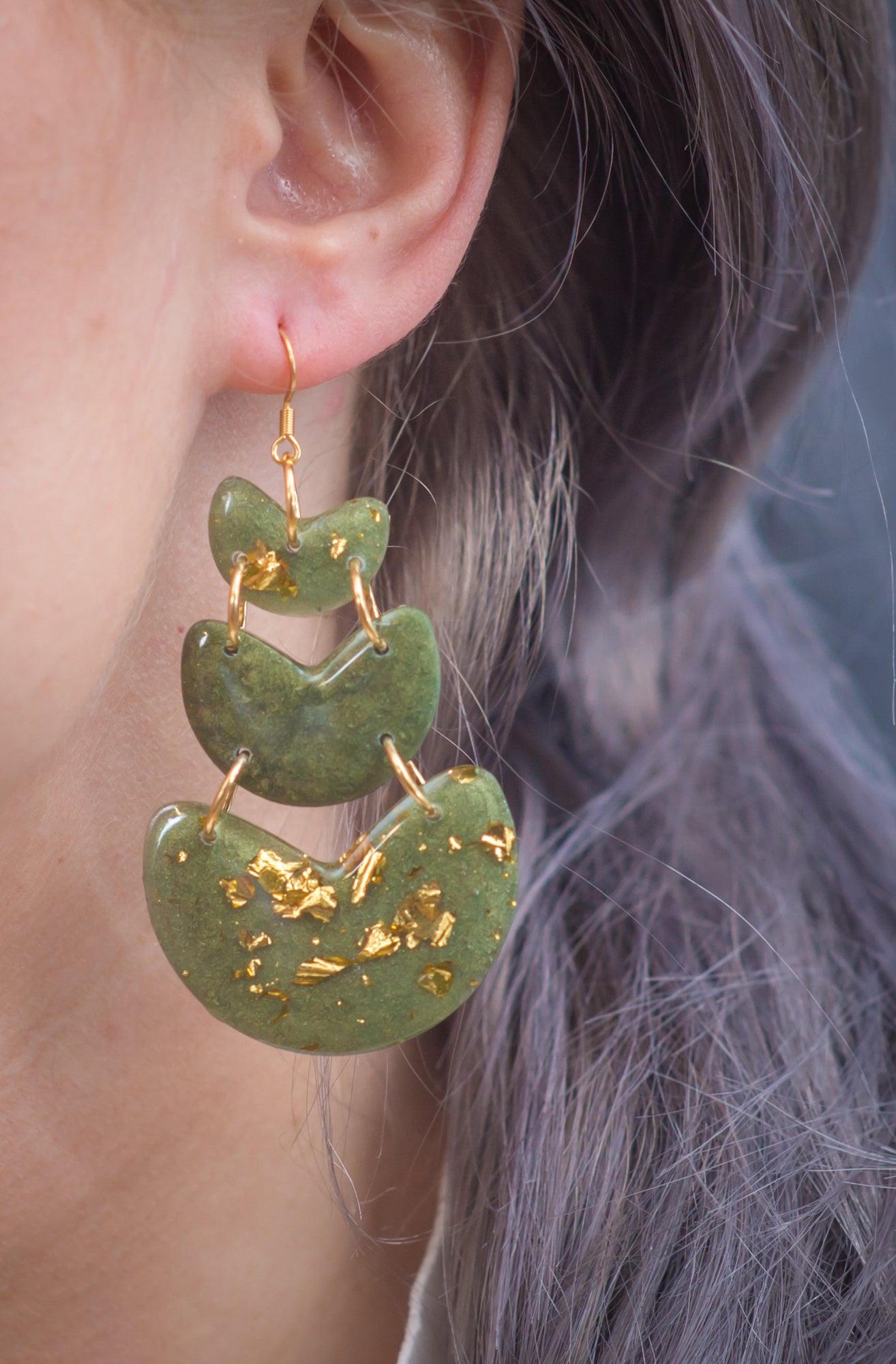 Cercei statement - Verde Olive și Auriu - Handmade (Colecția Zeița Gheea)-Earrings-celestiahandmade